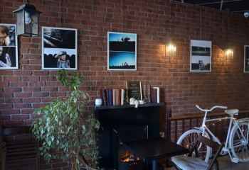 Кирпич старый. Темная охра. Кофе саунд